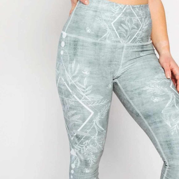 Yoga Democracy -Pure Sage Printed Yoga Leggings- S - Picture 6 of 15